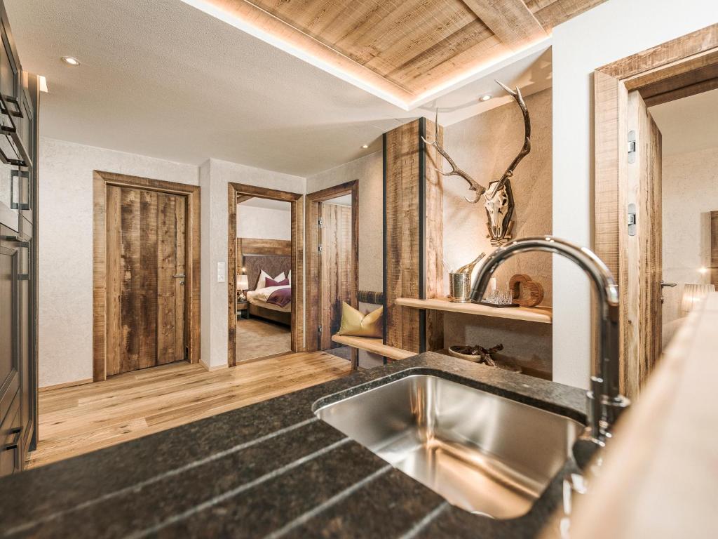 Hotel Bergkristall Zillertal photo 3