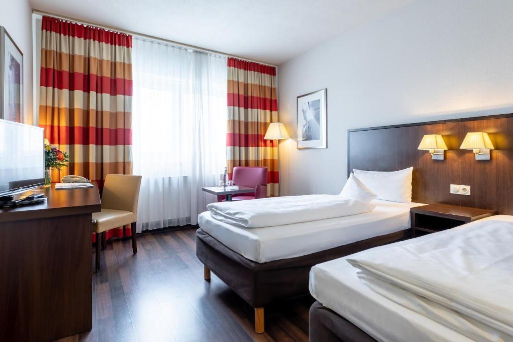 Двухместный (Двухместный номер с 2 отдельными кроватями), Motel Plus Frankfurt am Main