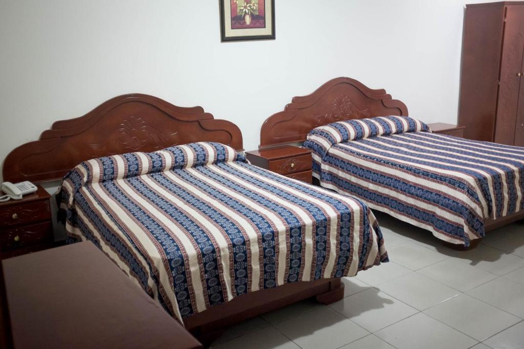 Hotel Latino photo 3