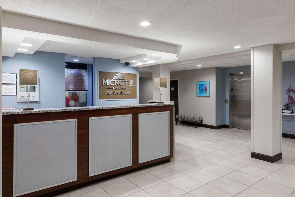 Microtel Inn & Suites - Greenville photo 3