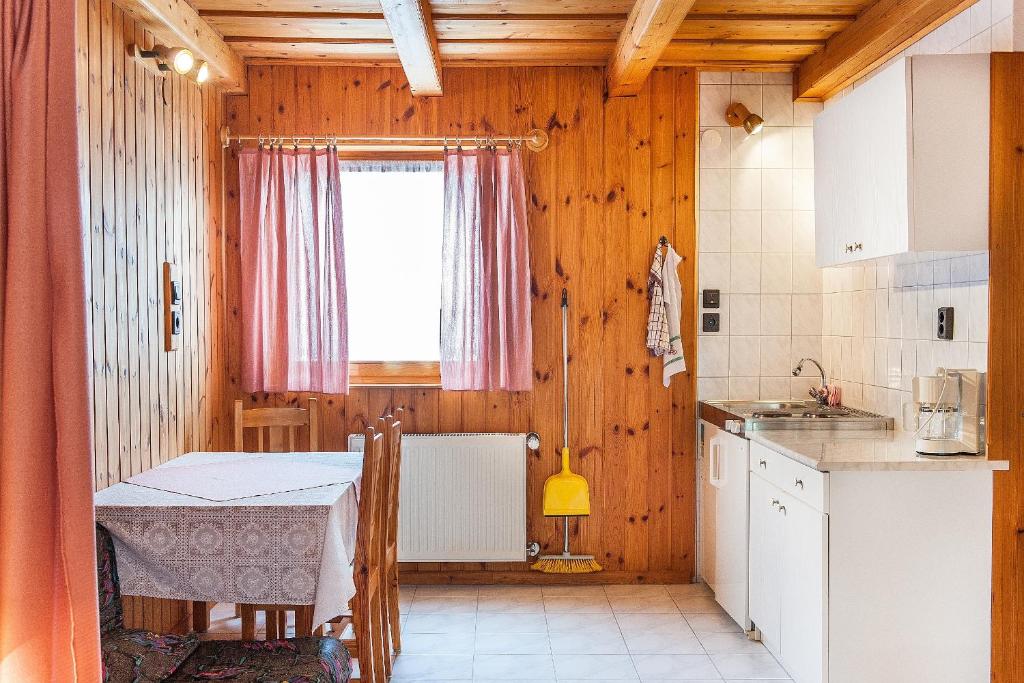 Студио (Номер-студио), Takács Apartmanház