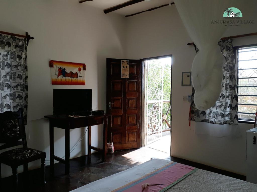 Anjumasa Village photo 3