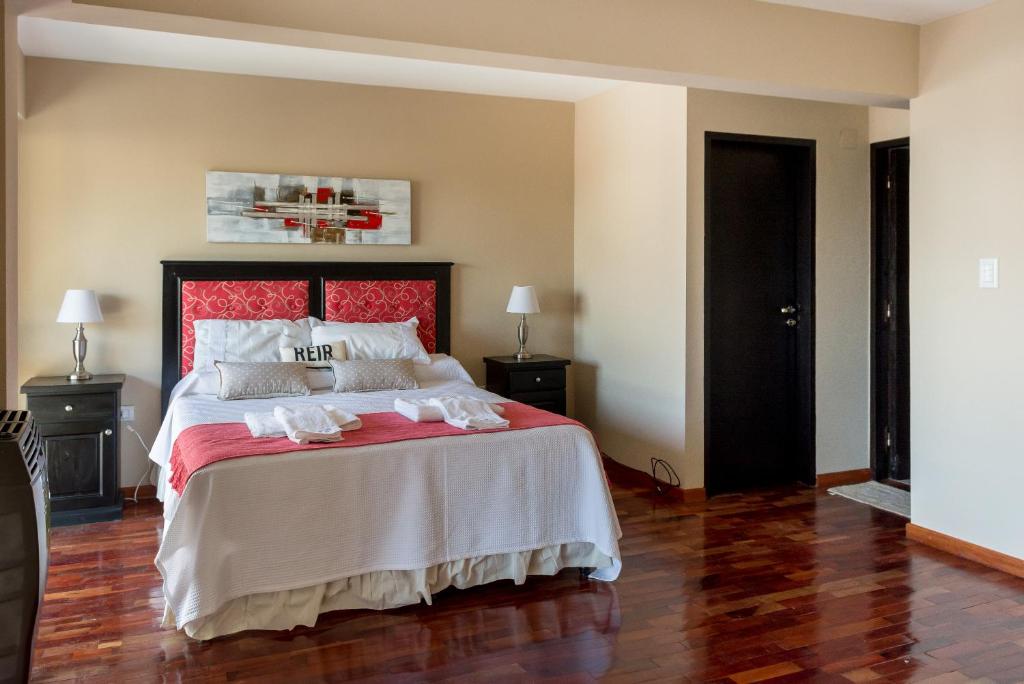 Anamar photo 2