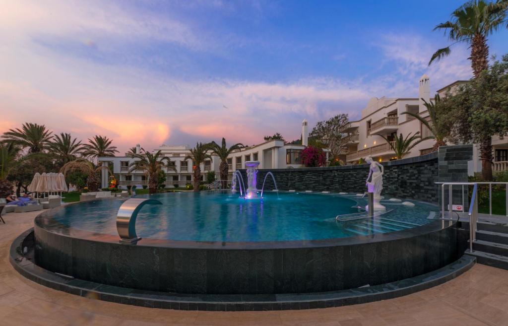 Samara Hotel Bodrum Ultra All Inclusive - Tap to explore photos