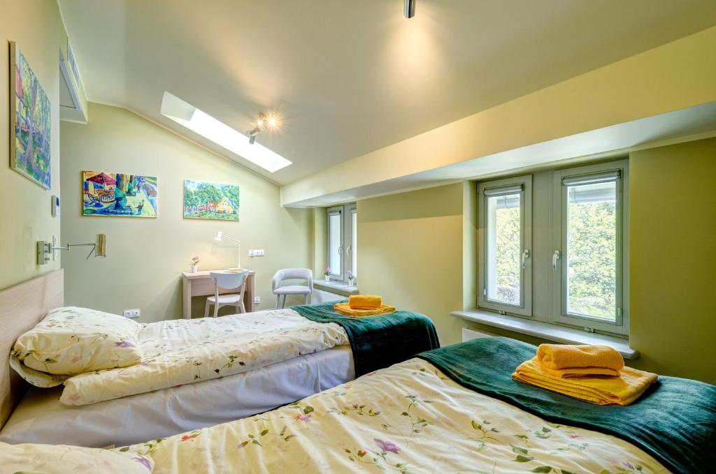 Двухместный (Double or Twin Room with Garden View- adapted for people with disabilities), Ratusz B&B