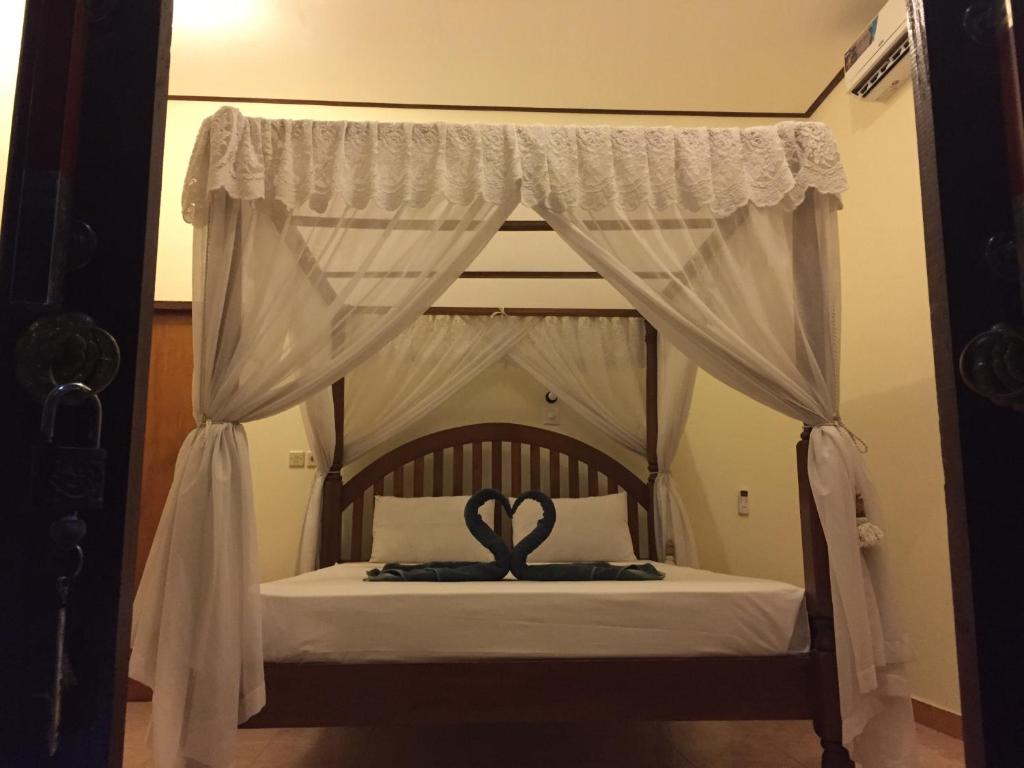 Warung Pantai Bungalows photo 1