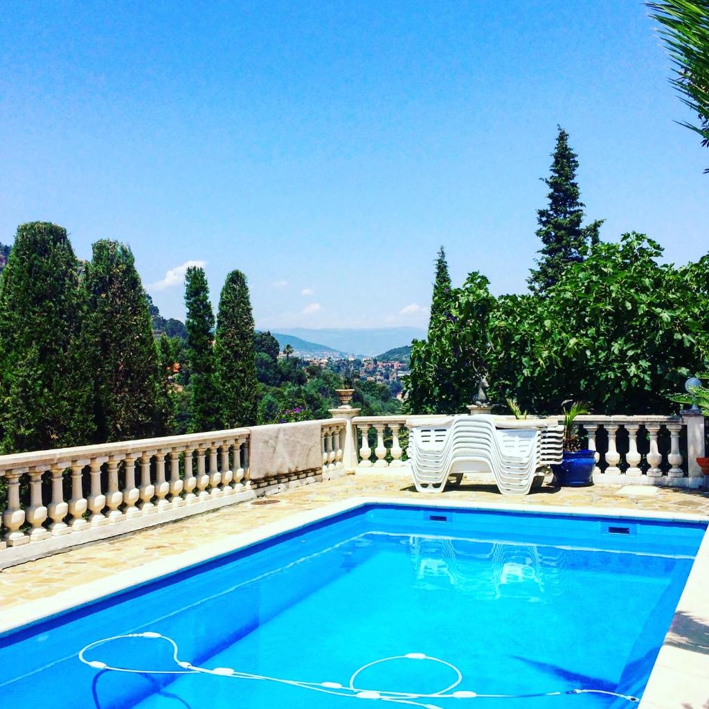 Bastide Provencal photo 2