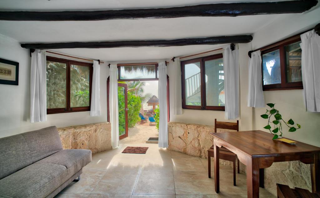 Сьюит (Люкс с видом на пляж), Playa Canek Beachfront Eco Hotel