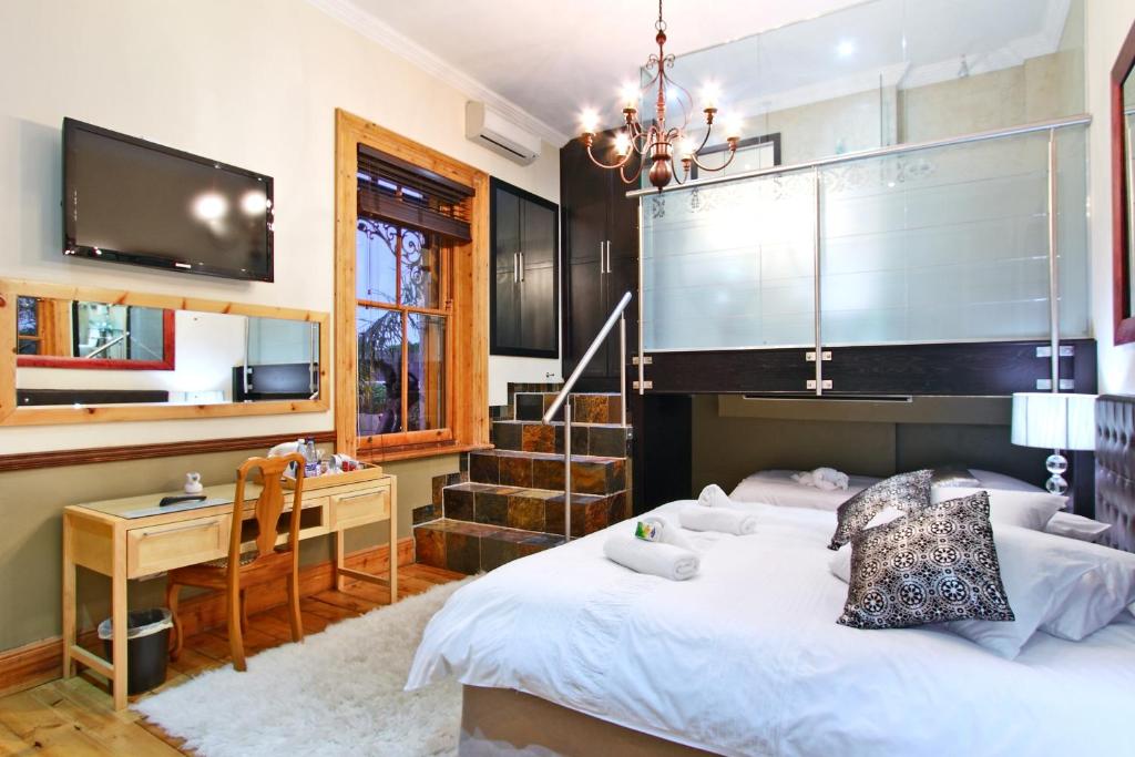 Wilton Manor LOADSHEDDING FREE photo 3