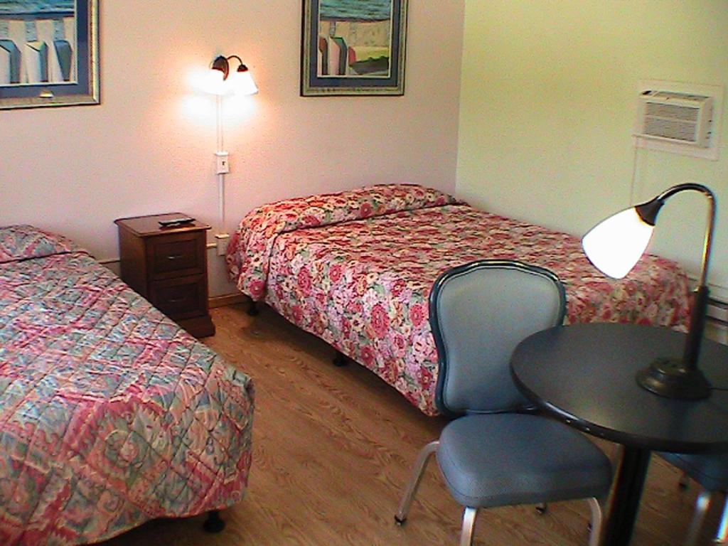At Home Express Tangerine Inn photo 4