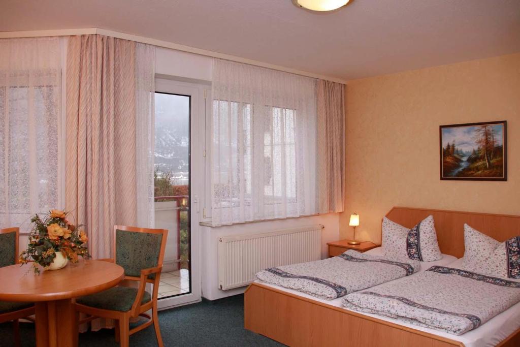 Hotel-Garni Elbgarten Bad Schandau photo 4