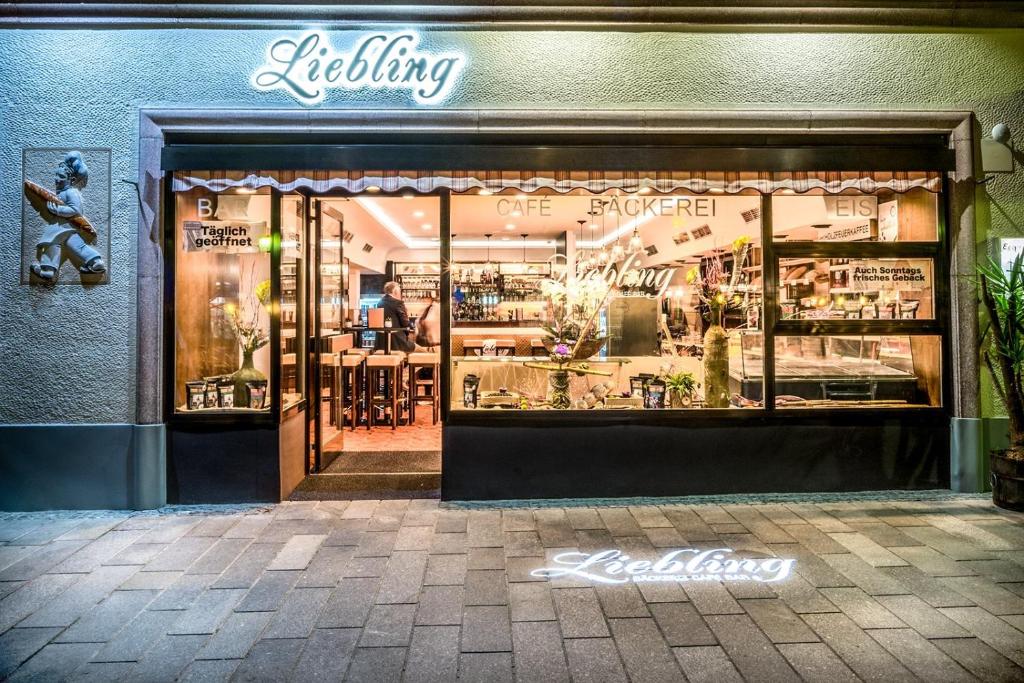 Altstadt Liebling - Tap to explore photos