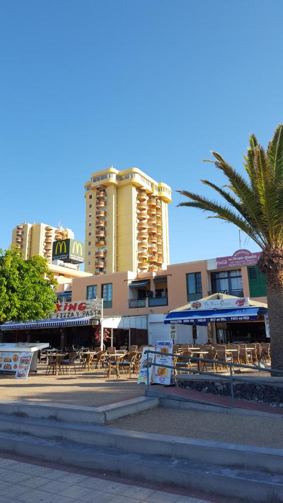 Playa de las Vistas Los Cristianos WIFI BEACH VIEW, Tenerife