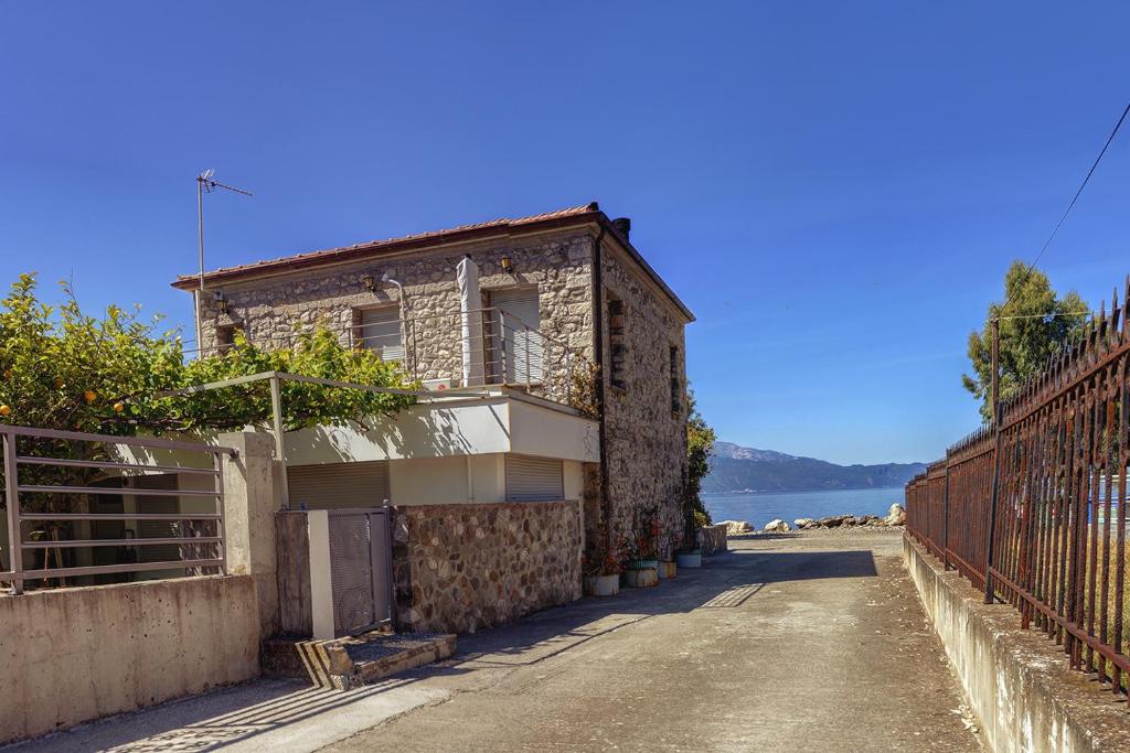Ianos Maisonette photo 4