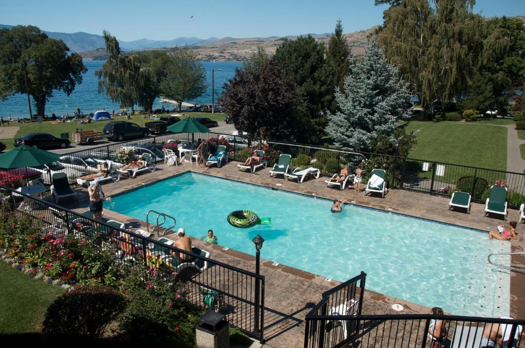 Lakeside Lodge and Suites photo 4