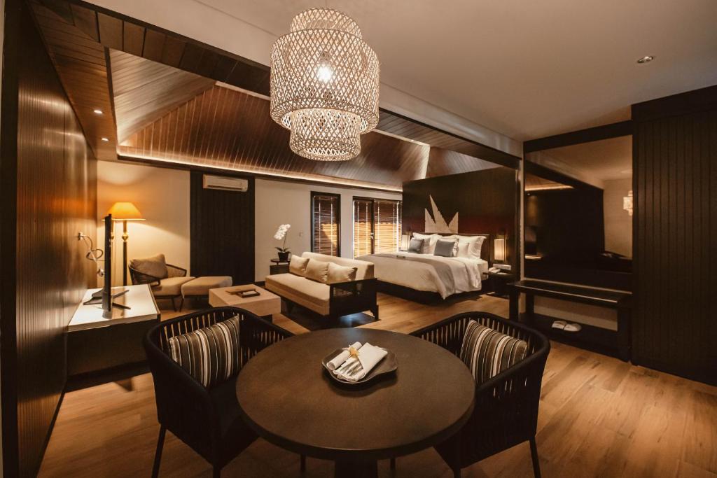 Сьюит (Люкс Jayaprana, вид на бассейн), The Vira Bali Boutique Hotel & Suite