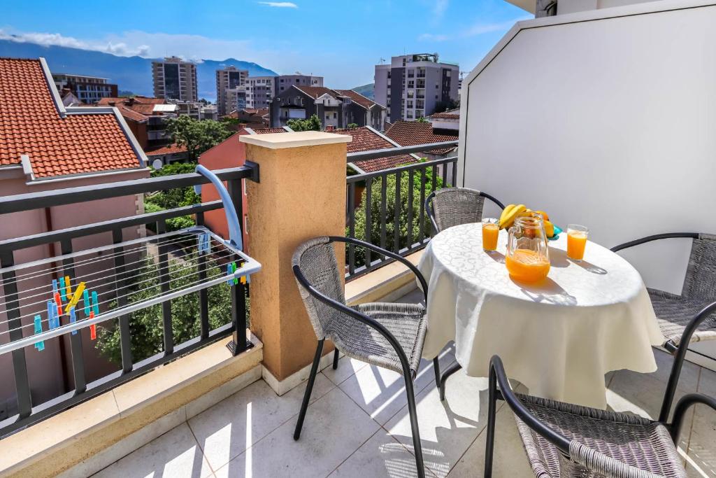 Апартаменты (Апартаменты с 1 спальней и видом на город), Aqua Breeze Apartments