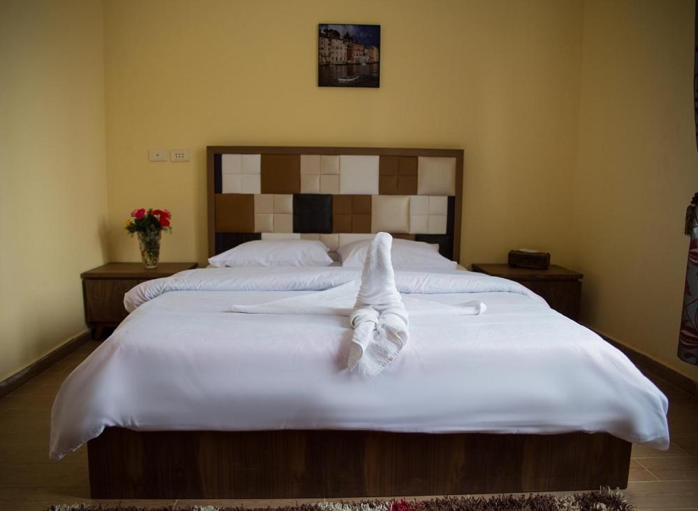 Двухместный (Номер с кроватью размера «king-size»), New Grand Royal Hotel