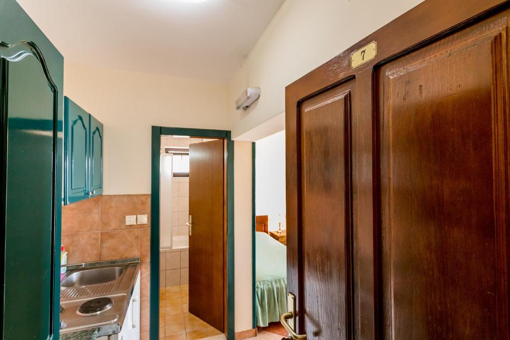 Студио (Номер-студио с диваном-кроватью (для 4 взрослых)), Apartments Maslina