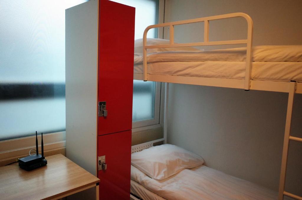 Четырехместный (Четырехместный номер с общей ванной комнатой), YaKorea Hostel Gangnam