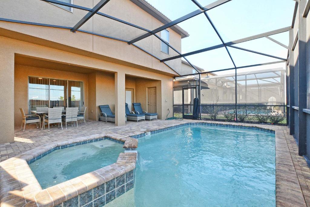 Windsor at Westside-7 Bedrooms House w/pool-3712WW Home by RedAwning image