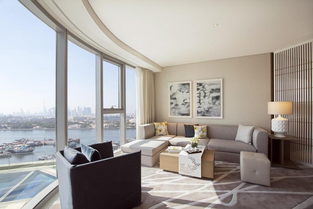 Сьюит (Номер с доступом в клуб Rotana и видом на залив), Отель Al Bandar Rotana – Dubai Creek
