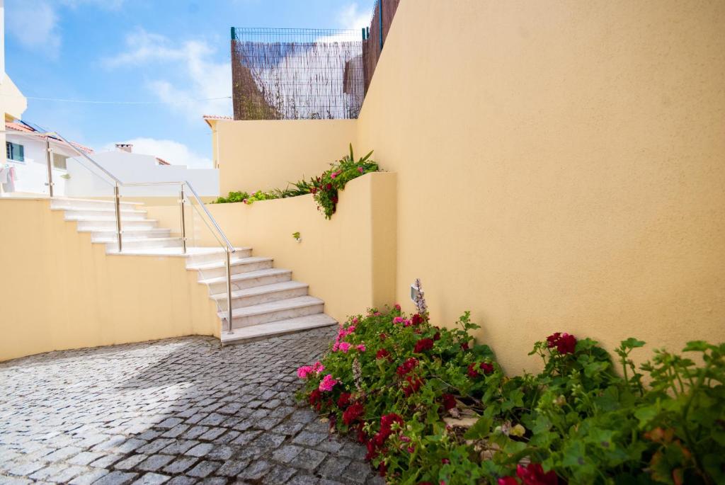 Binny's House Cascais - Renting rooms not the whole house photo 4