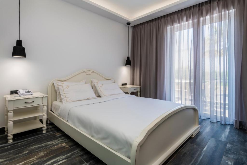 Трехместный (Классический трехместный номер), Diamond Hotel Apartments