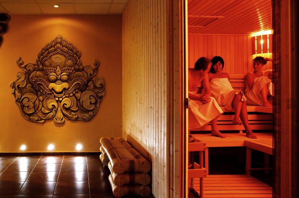 Asian Zen photo 3