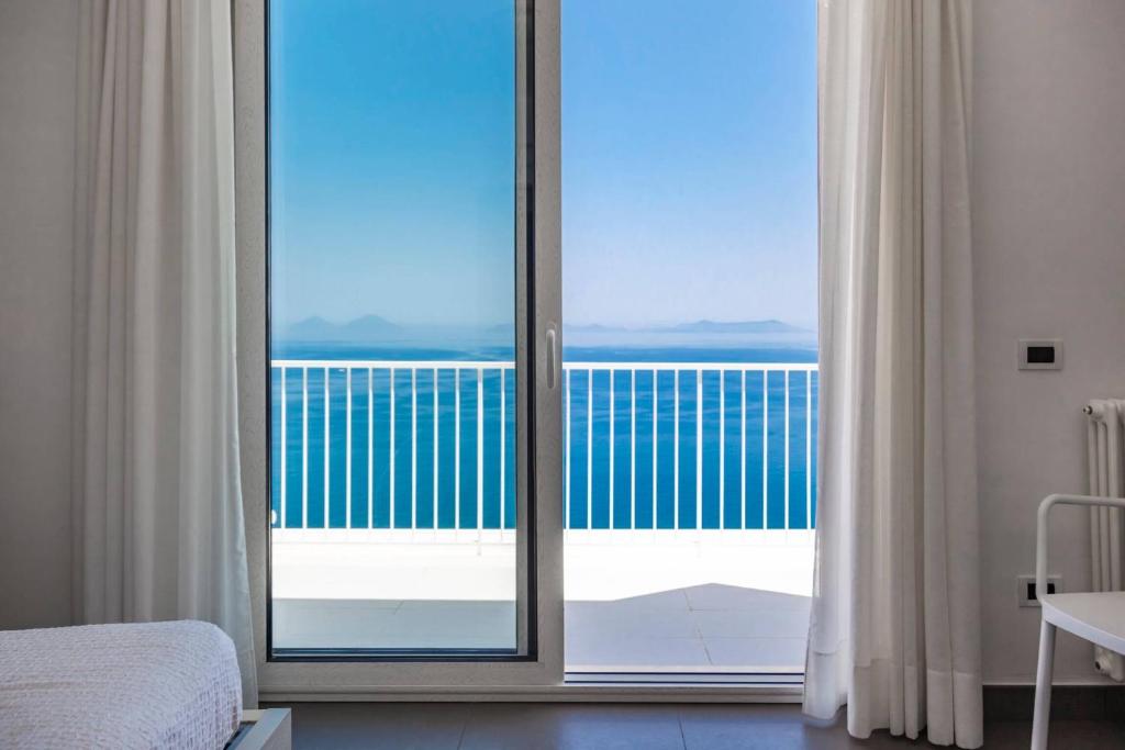 Villas d'Orlando - with private pool and sea view photo 4