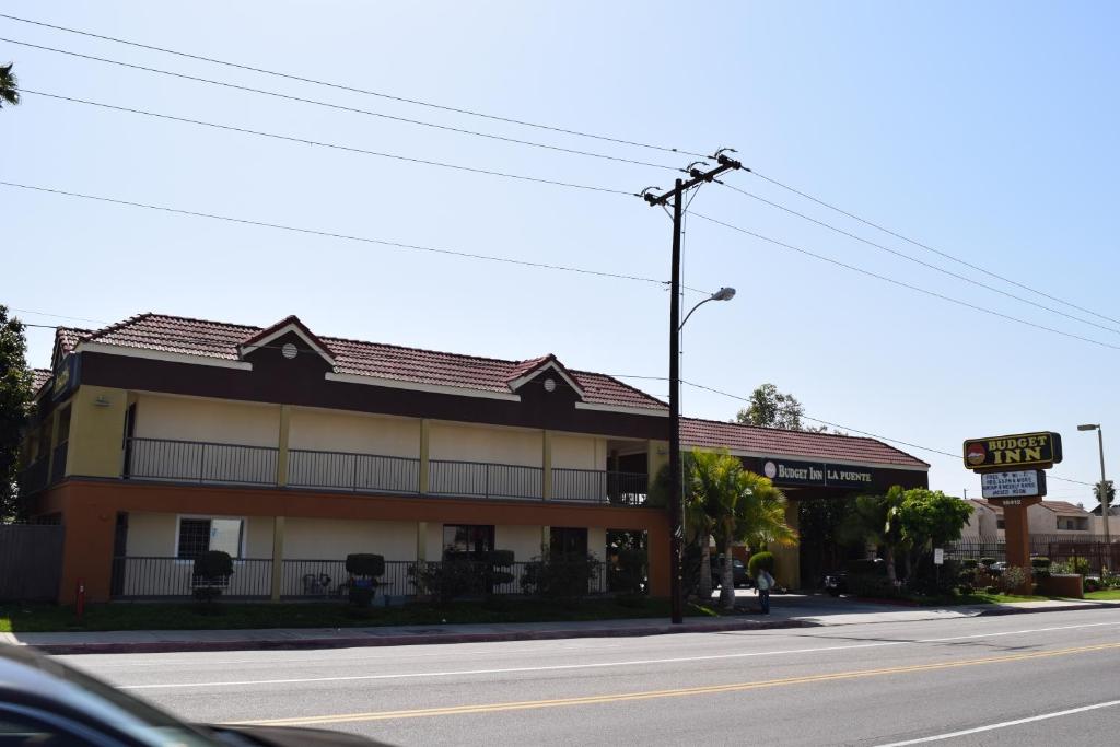 Budget Inn La Puente image