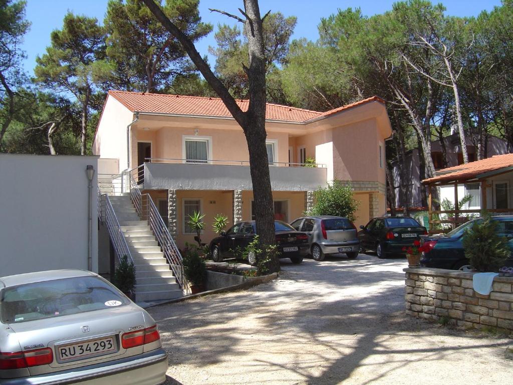 Apartments Diana & Josip photo 4