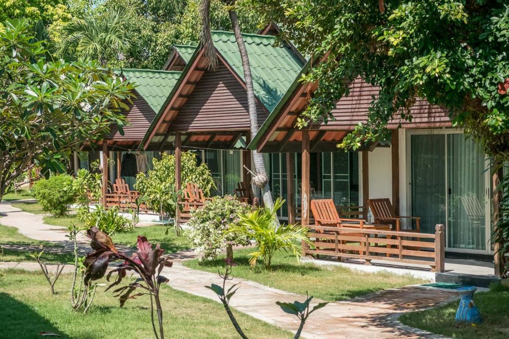Marine Chaweng Beach Resort photo 1