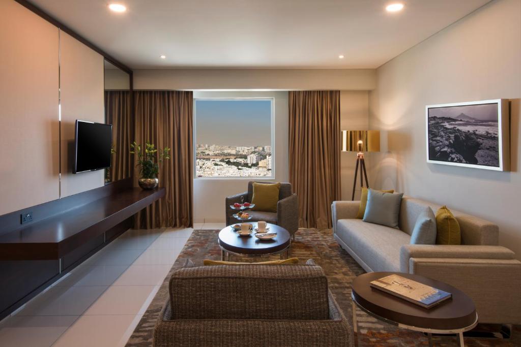 Четырехместный (Апартаменты с 2 спальнями), Fraser Suites Muscat