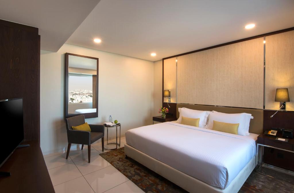 Трехместный (Апартаменты с 1 спальней), Fraser Suites Muscat