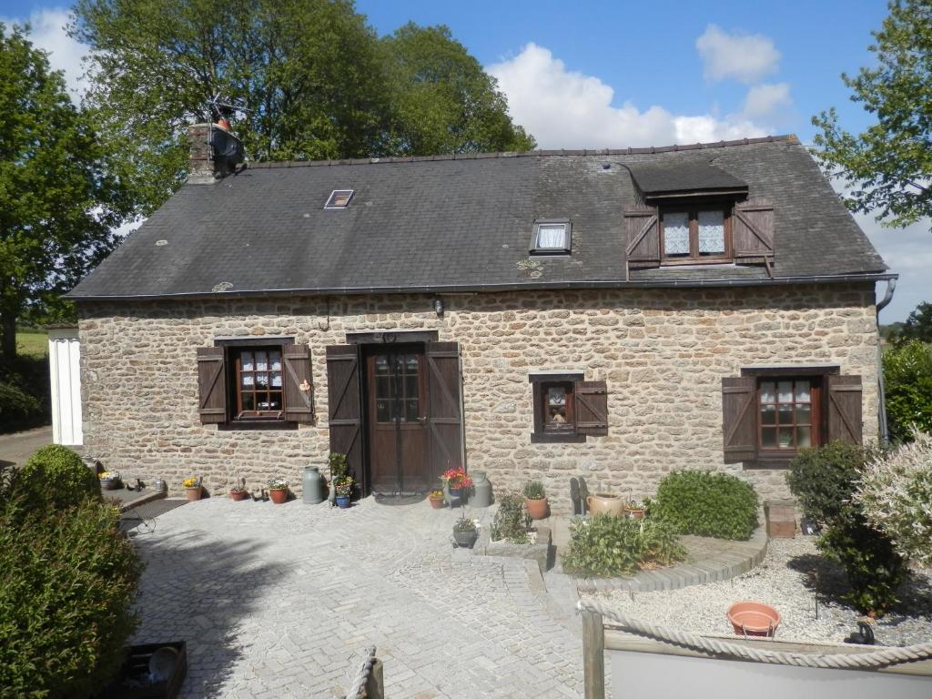 La petite Cretouffiere - Naturiste Accommodation - Adult Only photo 4