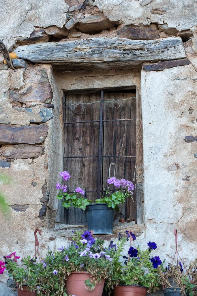 Trahilas House - Tap to explore photos