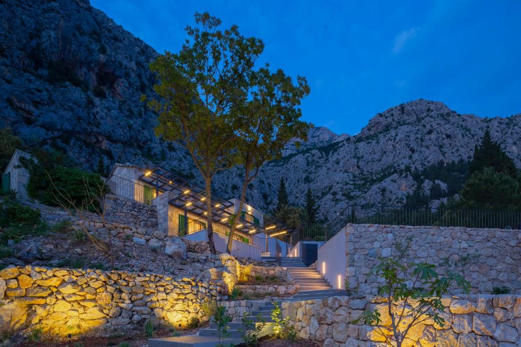 VILLA 2M photo 2
