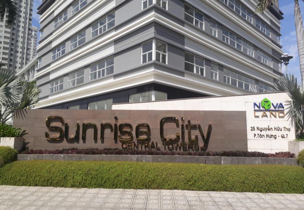 Sunrise City - 5 star