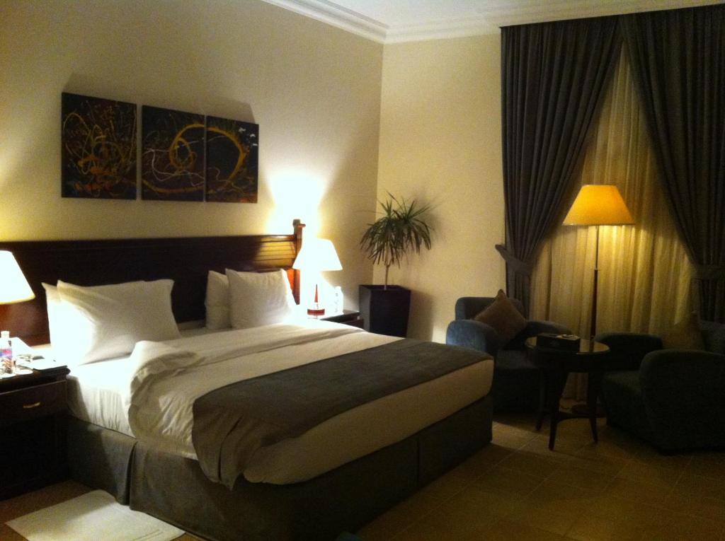 Executives Hotel - Azizia Room Type - Suite