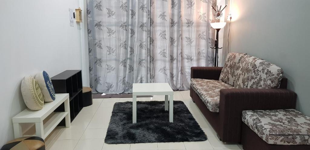 Fahaz Lumut Homestay photo 1