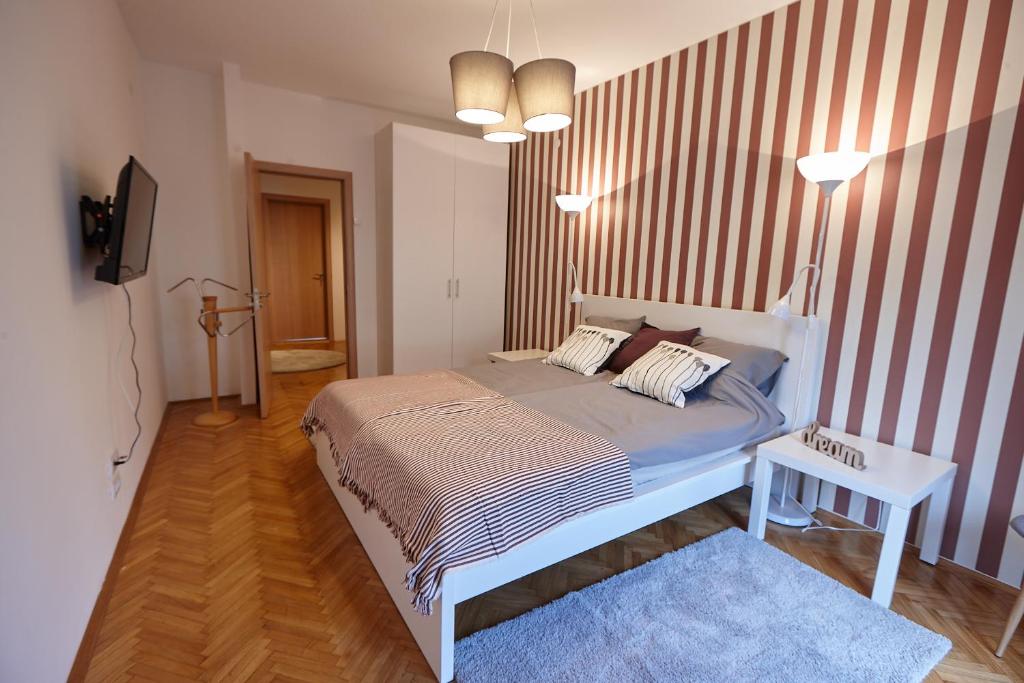 Апартаменты (Апартаменты), Take 5