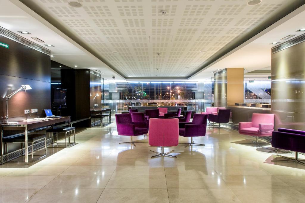 Hotel Zenit Pamplona photo 4