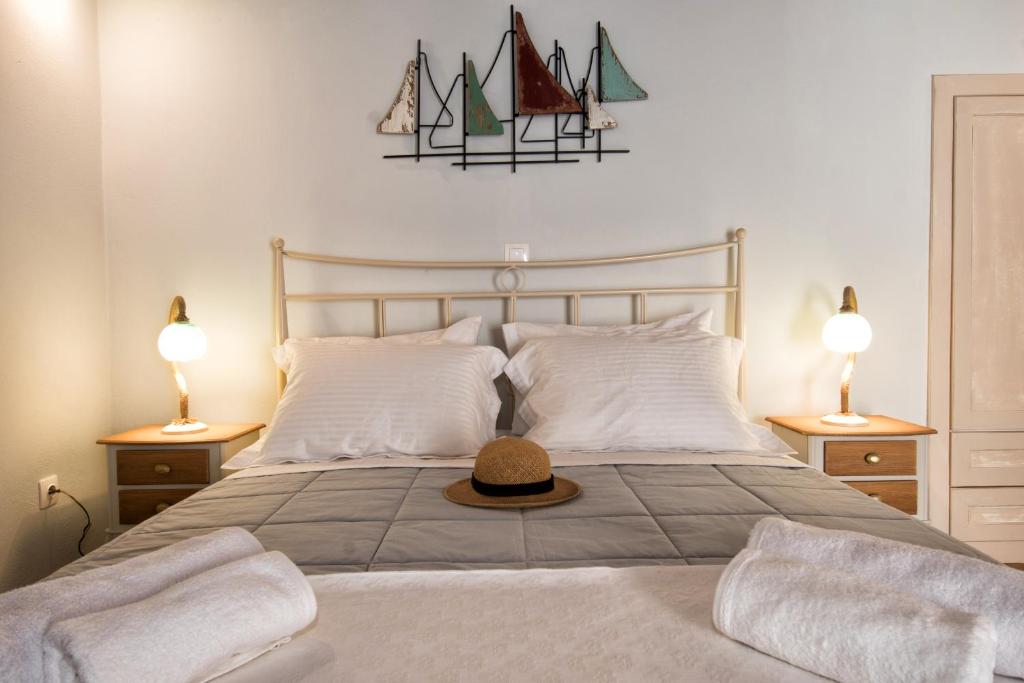Gavrion's Nest - Premium Cycladic Studio photo 2