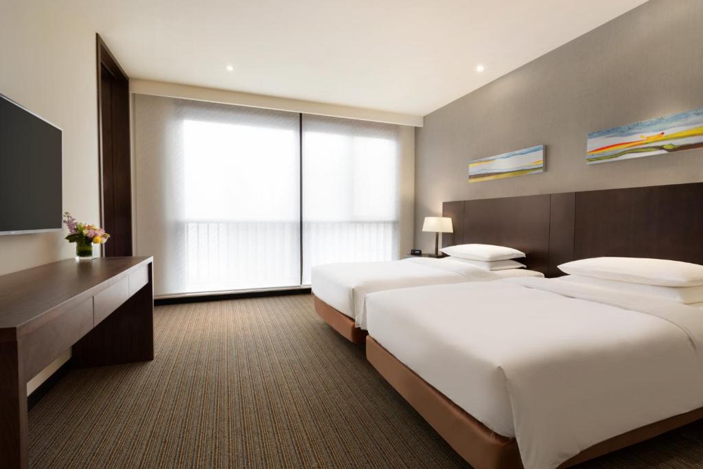 Hyatt Place Shanghai New Hongqiao photo 2