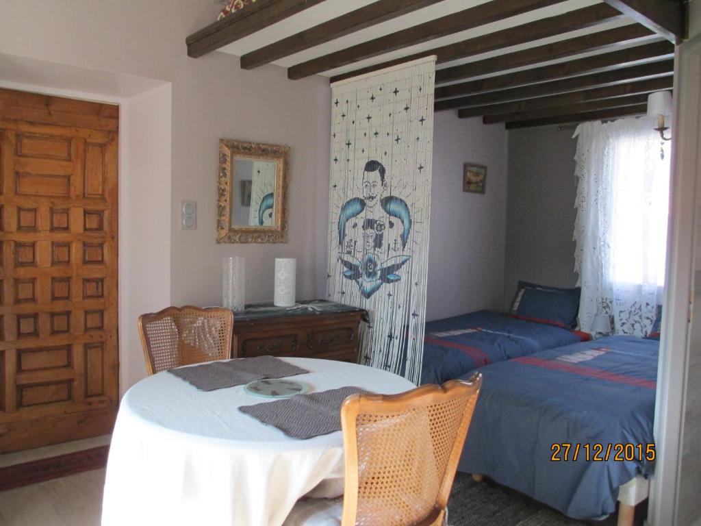 Maison TOMAS photo 1