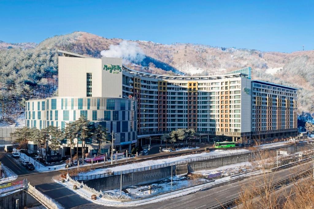 Jeongseon Mayhills Resort photo 3