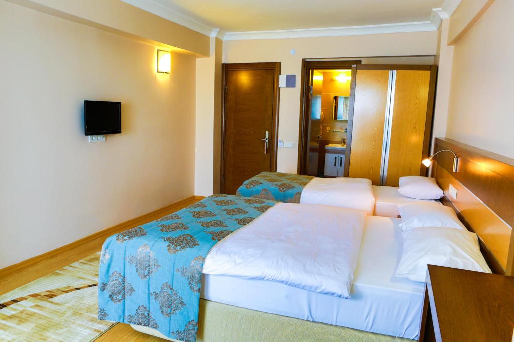 Perla Hotel photo 1