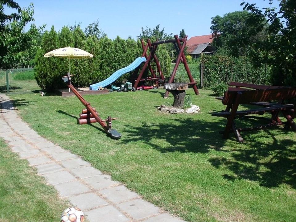 Katalin apartman photo 2