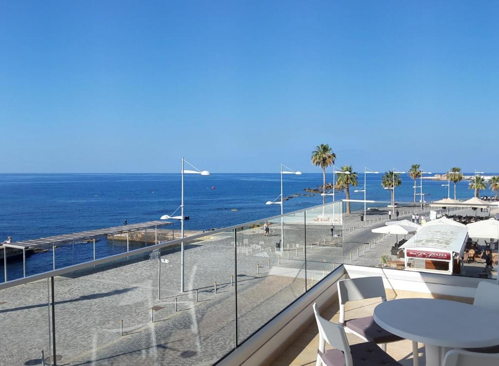 Lighthouse by the Sea Lovely 2Bdr Apartment photo 3